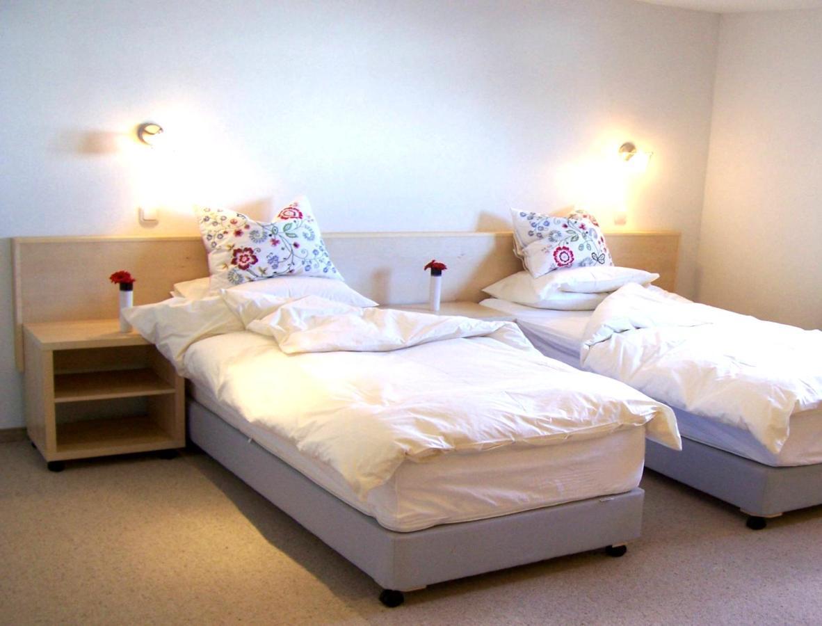 Villa Edelweiss - 3 To 6 Guests - Private Use Of Indoor Pool, Sauna And Garden Terrace أبتيناو المظهر الخارجي الصورة